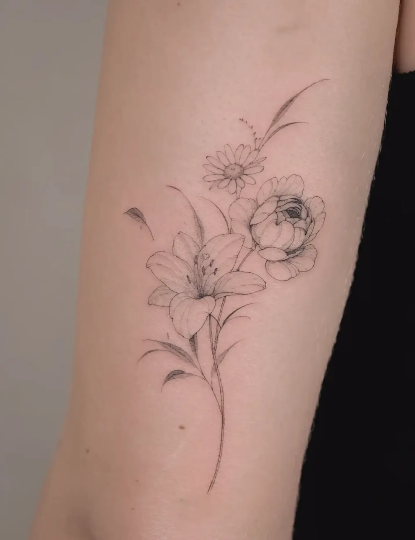 fine line spine tattoo